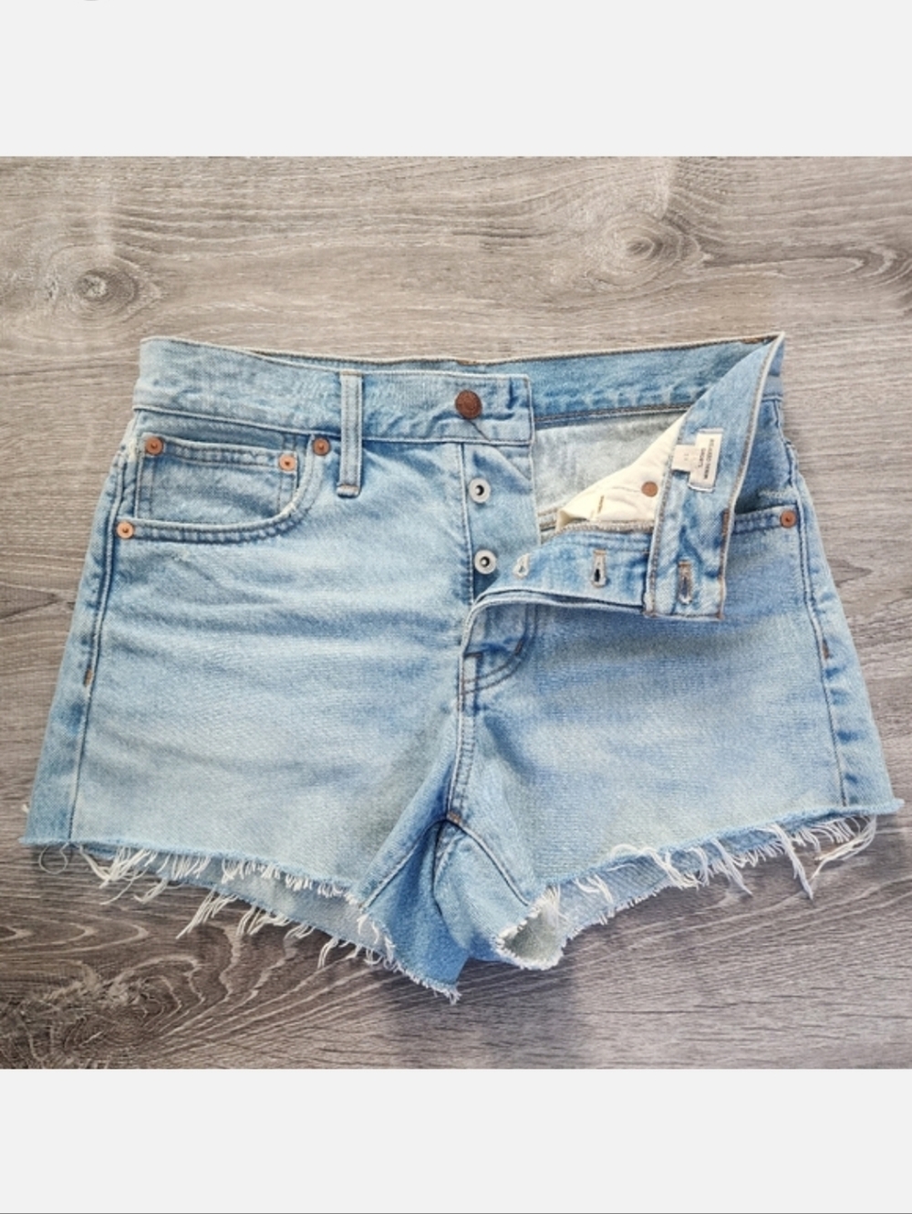 MADEWELL 100% Cotton Relaxed Denim Cutoff Button Fly Light Wash Jean Shorts 23